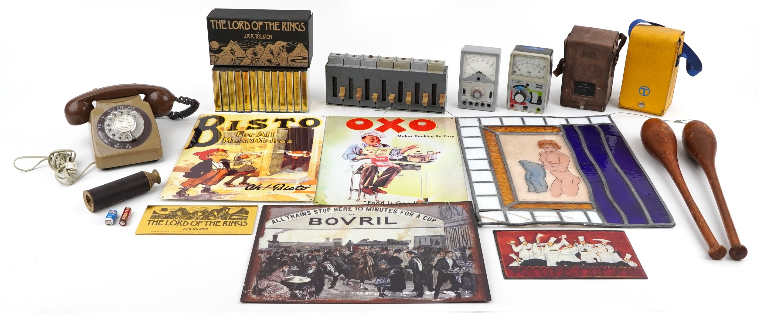 VINTAGE COLLECTABLES
